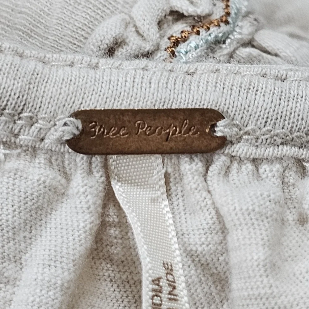 Free People Women's Much Love Top Boho Long‎ Sleeve Embroider Design Sz Medium